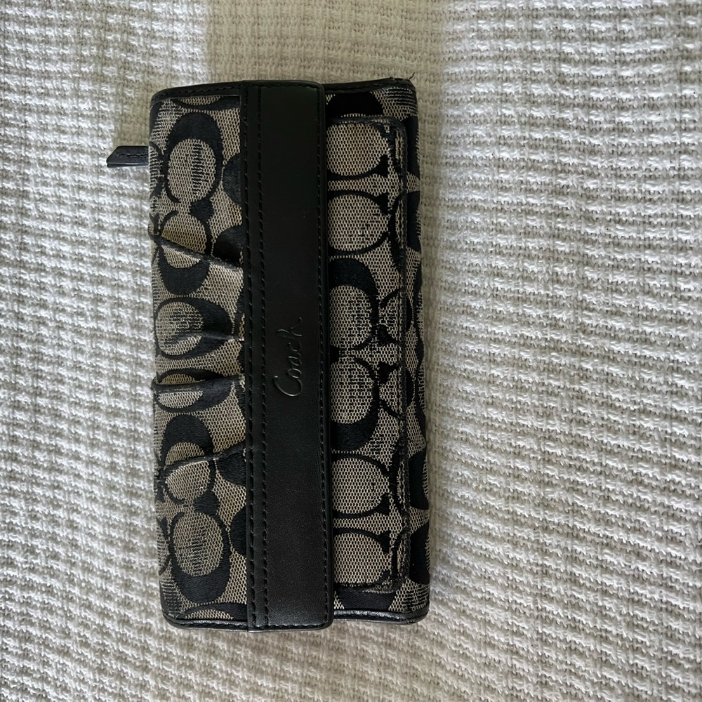 Coach Wallet - Picture 7 of 14
